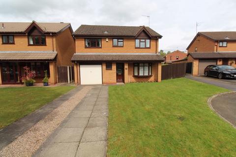 4 bedroom detached house for sale, Linnet Close, Halesowen B62