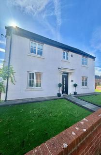 4 bedroom detached house to rent, Wet Earth Green, Manchester