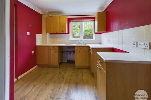 3 bedroom semi-detached house for sale, Grosmont Road, Middlesbrough TS6