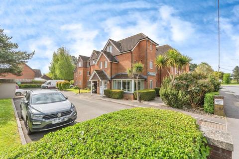 2 bedroom flat for sale, Beaulieu Road, Southampton SO45