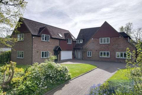 6 bedroom detached house for sale, Grove Lane, Chigwell IG7