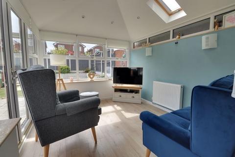 43 Haling Road, Penkridge, Stafford, ST19 5DA