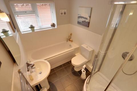 43 Haling Road, Penkridge, Stafford, ST19 5DA