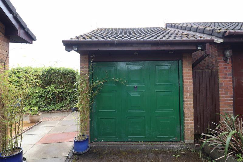 Detached Garage