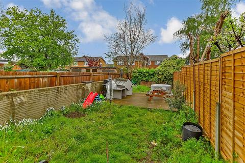 3 bedroom end of terrace house for sale, London Road, Sittingboune, Kent