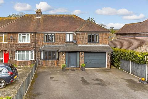 4 bedroom semi-detached house for sale, Lunsford Lane, Larkfield, Kent
