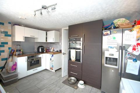 15 Eleanor Close, Tiptree, Colchester, CO5 0DP