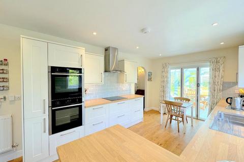 5 bedroom bungalow for sale, Marsh Road, Hilperton Marsh, Trowbridge, Wiltshire, BA14 7PR