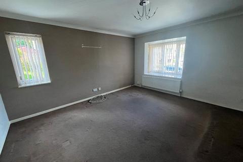 2 bedroom maisonette to rent, Forestdale, Selsdon CR0