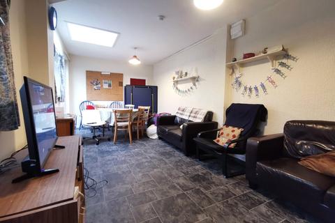 4 bedroom house to rent, Farrar Road, Bangor, Gwynedd, LL57