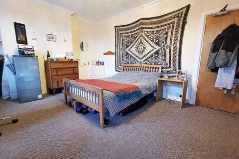 4 bedroom house to rent, Farrar Road, Bangor, Gwynedd, LL57