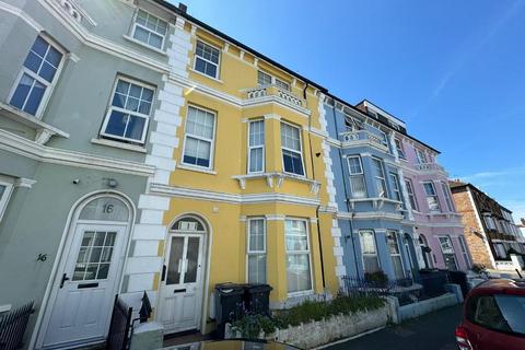 Studio to rent, St. Aubyns Road, Eastbourne, East Sussex, BN22 7AS