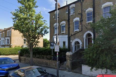 2 bedroom flat to rent, Aspley Road, Wansted, london, SW18 2DB