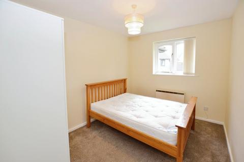 3b Badby Close, Manchester, M4 7EY