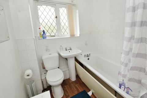 3b Badby Close, Manchester, M4 7EY