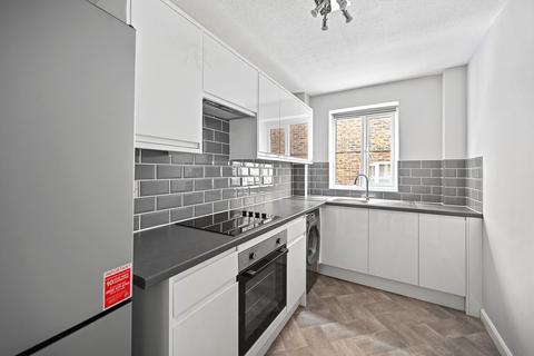 1 bedroom apartment to rent, Overton Road, Sutton, SM2