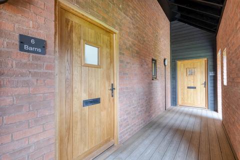 1 bedroom apartment for sale, 6 Lion & Lamb Barns, Droitwich Road, Bradley Green B96 6RP