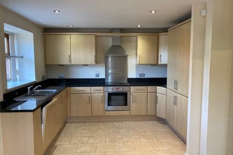 3 bedroom apartment for sale, Canal Road, Riddlesden, Keighley, BD20
