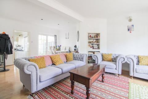237 Davidson Road, Croydon, CR0 6DP
