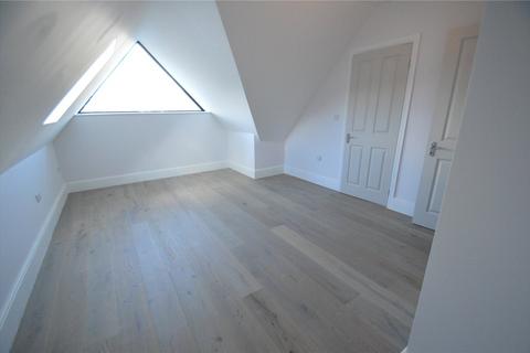 2 bedroom apartment to rent, South Drive, Coulsdon, Croydon, CR5