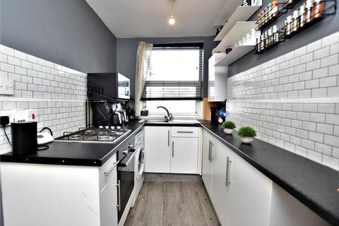 Flat 3, 7 Newhaven Road, London, SE25 6JQ