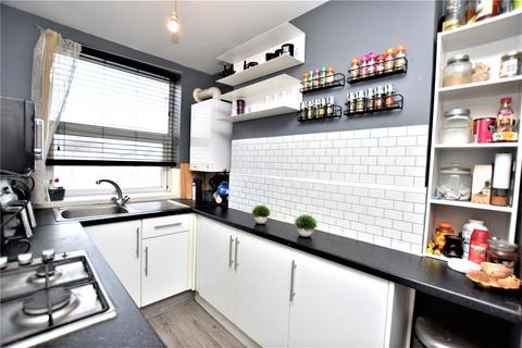 Flat 3, 7 Newhaven Road, London, SE25 6JQ