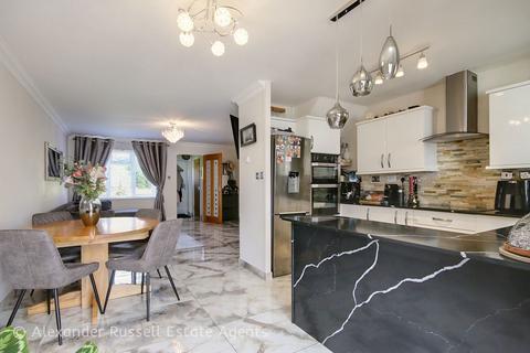 16 Hill House Drive, Minster, Ramsgate, CT12 4BE