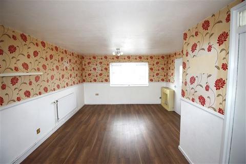 3 bedroom terraced house to rent, Howbeck Drive, Edlington, Doncaster, DN12 1QD