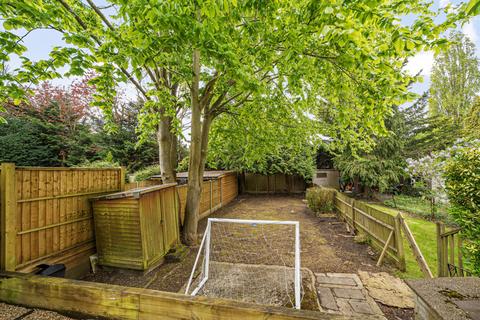 20 Wellington Road, Pinner, HA5 4NL