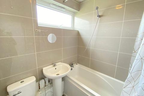 1 bedroom flat to rent, Gayhurst Road, Hp12