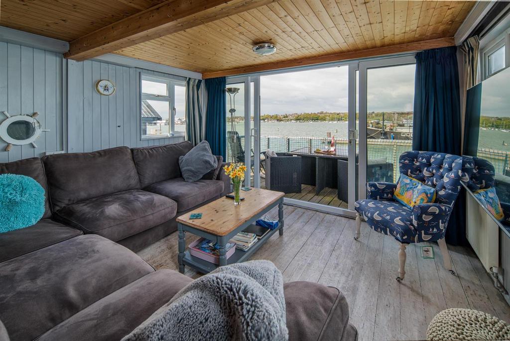 Bembridge, Isle of Wight 1 bed houseboat for sale £249,950
