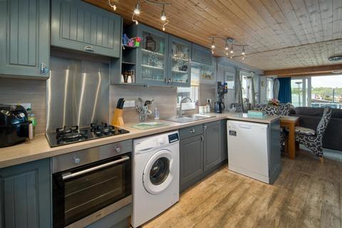 1 bedroom houseboat for sale, Bembridge, Isle of Wight