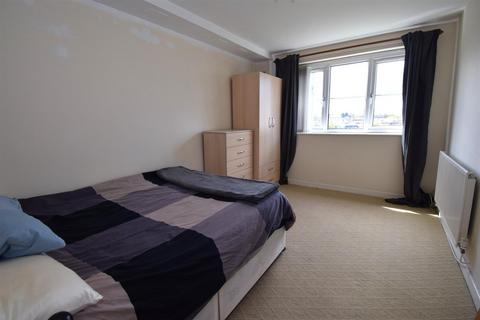 1 bedroom flat for sale, The Bridges, South Shields,