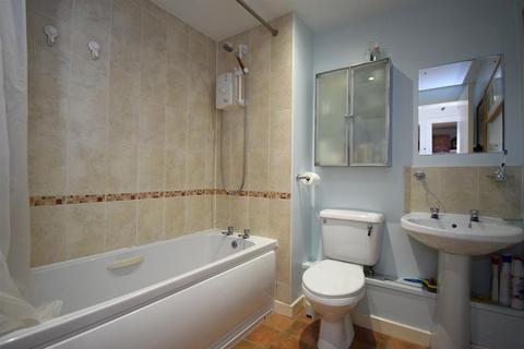 1 bedroom flat for sale, The Bridges, South Shields,