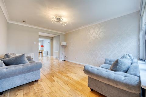 4 bedroom detached house to rent, Honeywell Avenue, Stepps, Glasgow