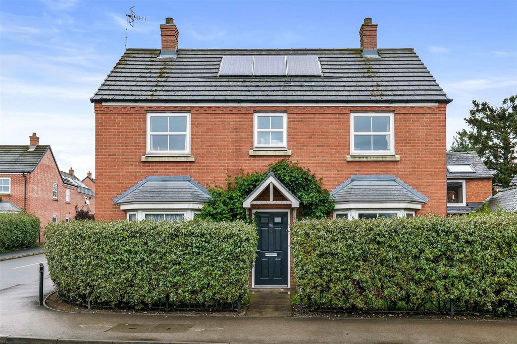 Waterloo Road, BidfordOnAvon 4 bed detached house for sale £425,000