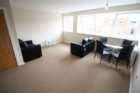 2 bedroom apartment to rent, Stephenson House, North Shields NE30