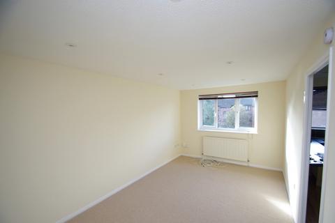 1 bedroom flat to rent, Solar Court, King Georges Avenue, Watford, WD18