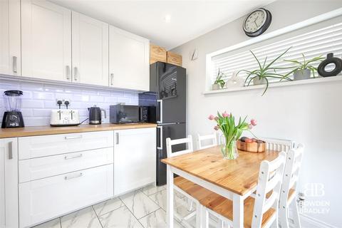 29 Walden Way, Ilford, IG6 3BJ
