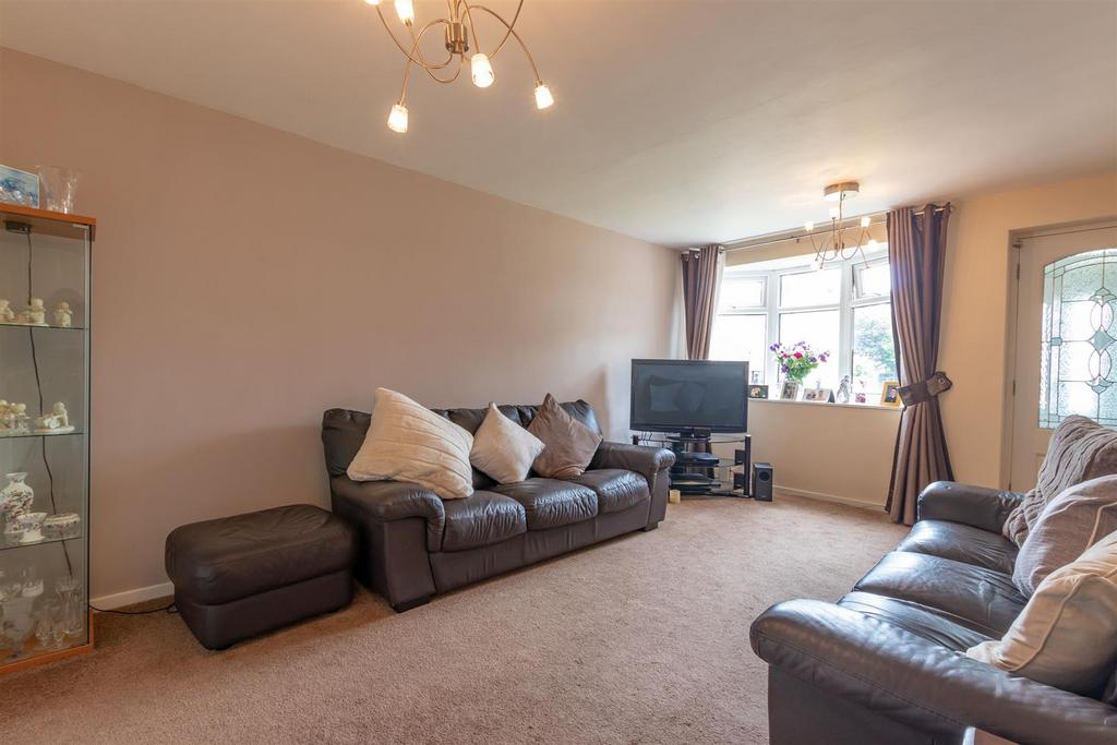 Rowood Drive, Solihull 2 bed for sale £140,000