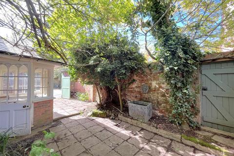 24 Castle Street, Warwick, CV34 4BP