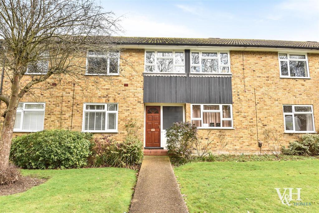 Woodfield Lane, Ashtead KT21 2 bed apartment for sale £395,000