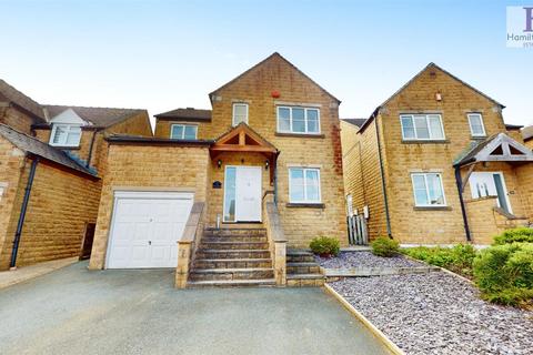 4 bedroom detached house for sale, Upper Hall View, Northowram, Halifax