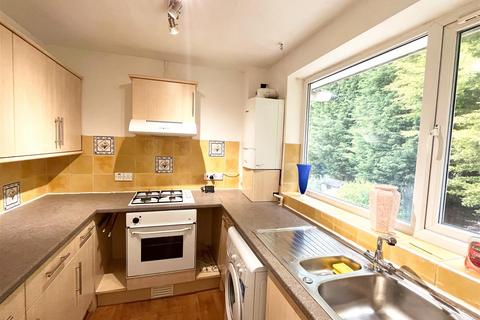 3 bedroom house to rent, Chestnut Close, Wilmslow