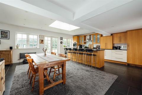 5 bedroom detached house for sale, Mill Lane, Gosmore