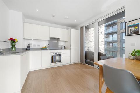1 bedroom flat for sale, Cherry Orchard Road, Croydon
