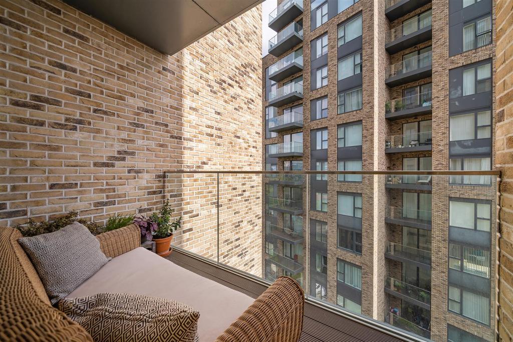 Rainier Apartments-15.jpg
