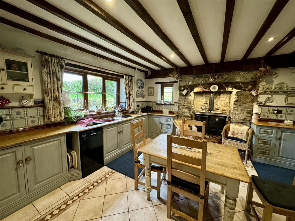 Kitchen / breakfast room