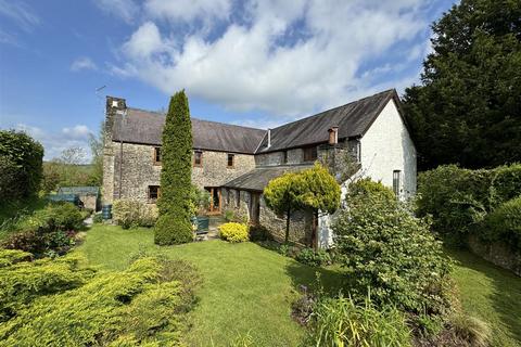 5 bedroom property with land for sale, Llansadwrn, Llanwrda