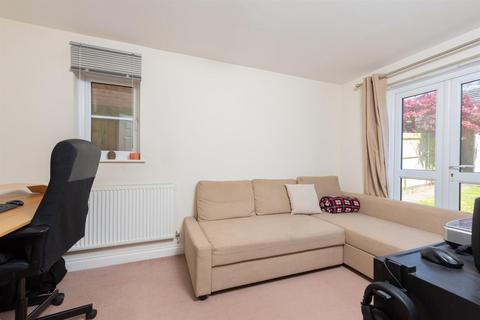 3 Ferndown Close, Beggarwood, Basingstoke, RG22 4SE